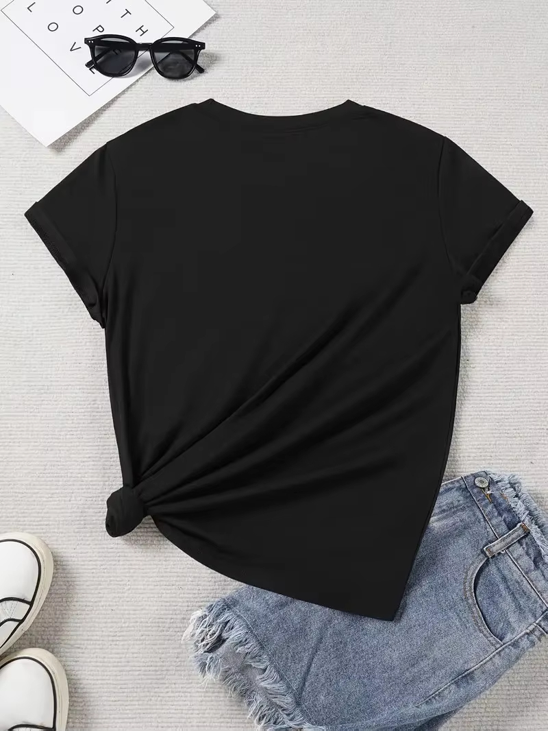 تي شيرت نسائي يحمل رسمًا لشخصي - مراجعة Korean Lifestyle Trends وسعره